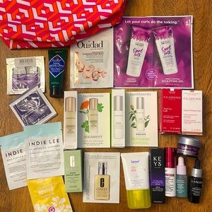 Beauty Sample lot of 20 and Cosmetic Bag